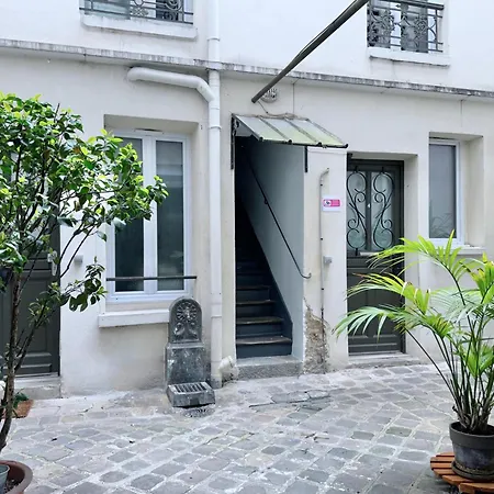 Homey Parisian For 3